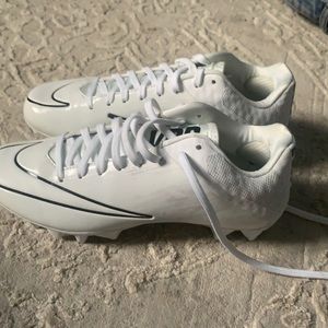 Size 6Y huarache Nike brand new never worn cleats
